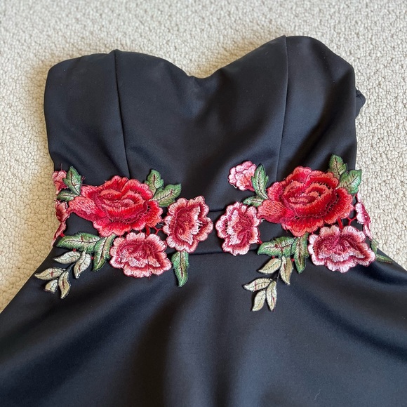 Semi Formal Cocktail Dress - Picture 2 of 3